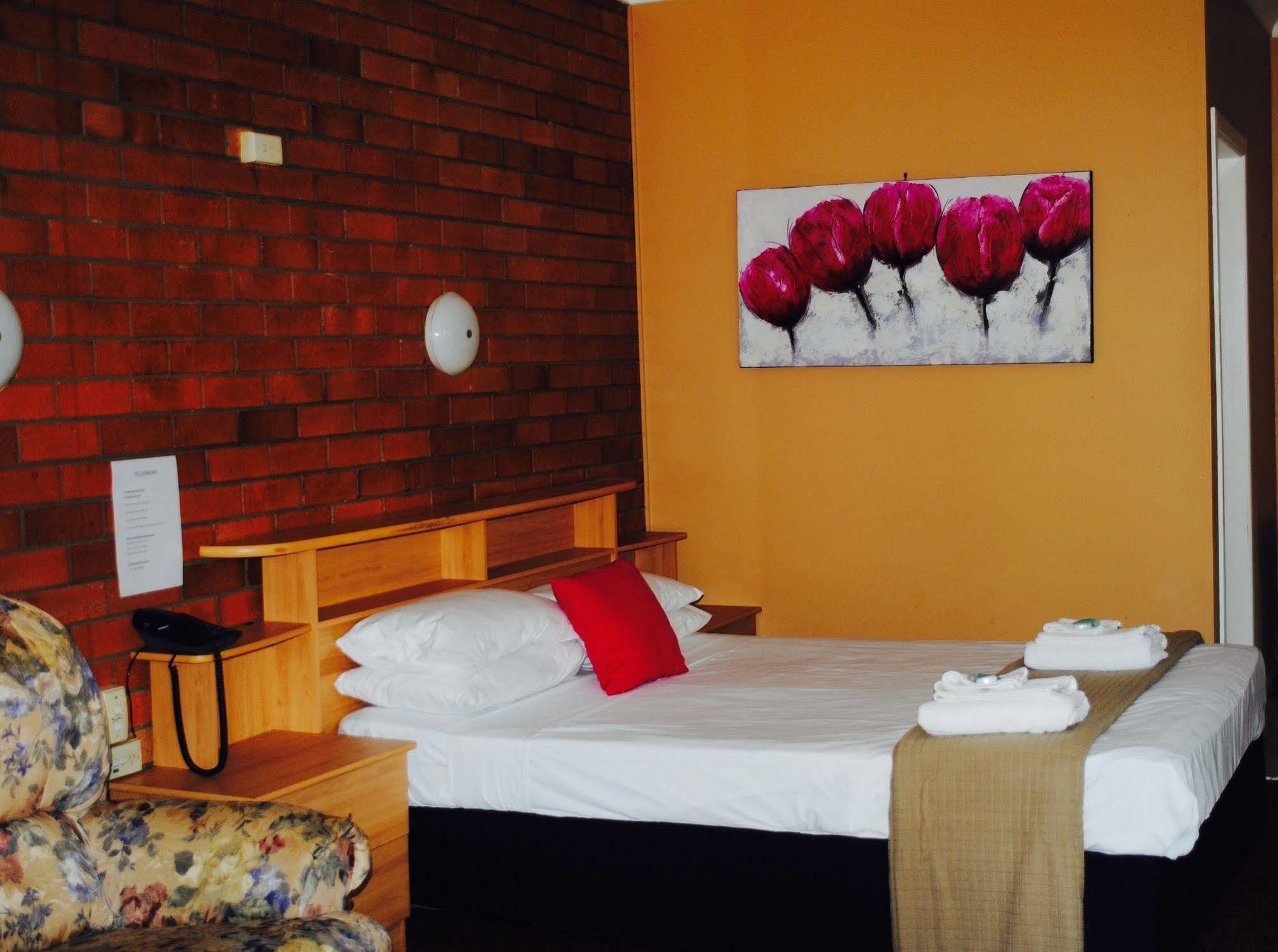 Hilldrop Motor Inn Графтон Экстерьер фото